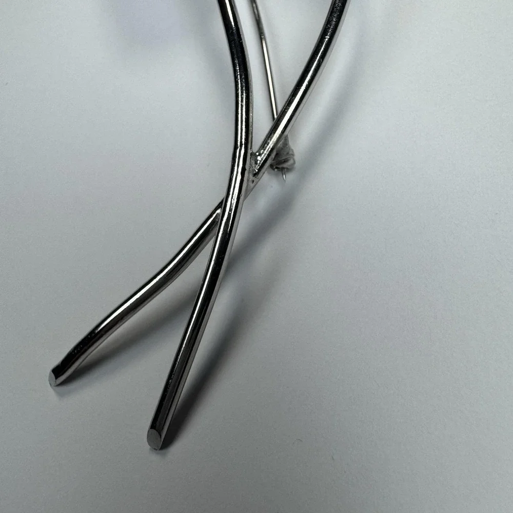 Vintage Giovanni Signed '60s Brushed Silver Tone Stemmed Roses Flower Brooch Pin